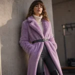 Tendance mode hiver 2026 femme : manteau violet statement, hiver 2026